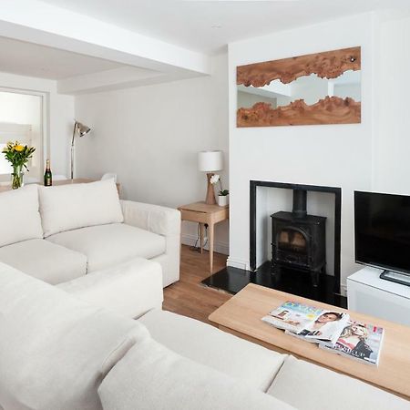 Sea Breeze Cottage With Parking By Myholidaylet Brighton Exterior photo